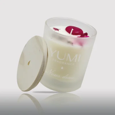 Yumi Fragrance -tuoksukynttilä Nous Deux